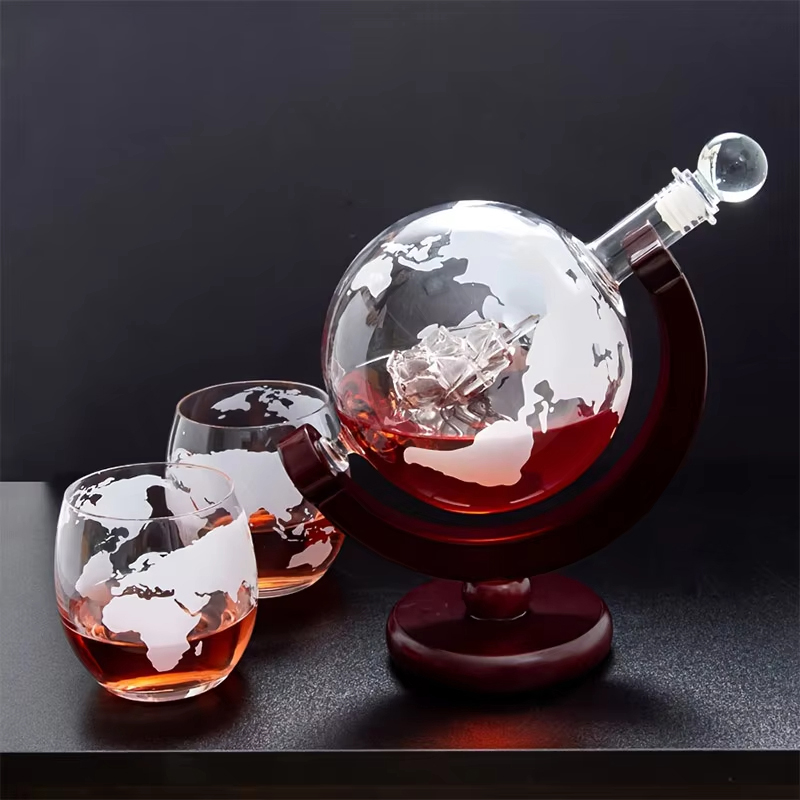 무연 Carafe 절묘한 나무 스탠드와 2 안경 위스키 - Decanter Globe Set 리뷰 및 가격