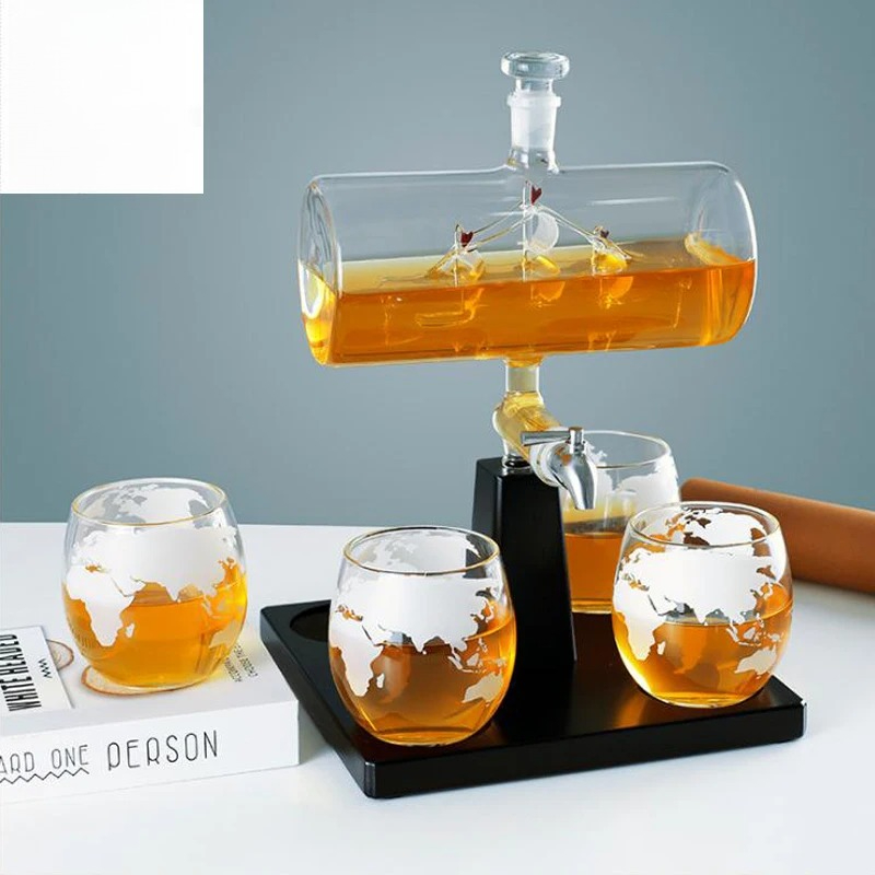앤틱한 모양의 위스키 디캔터와 와인 배 디캔터 세트 ( - Decanter Globe Set 리뷰 및 가격